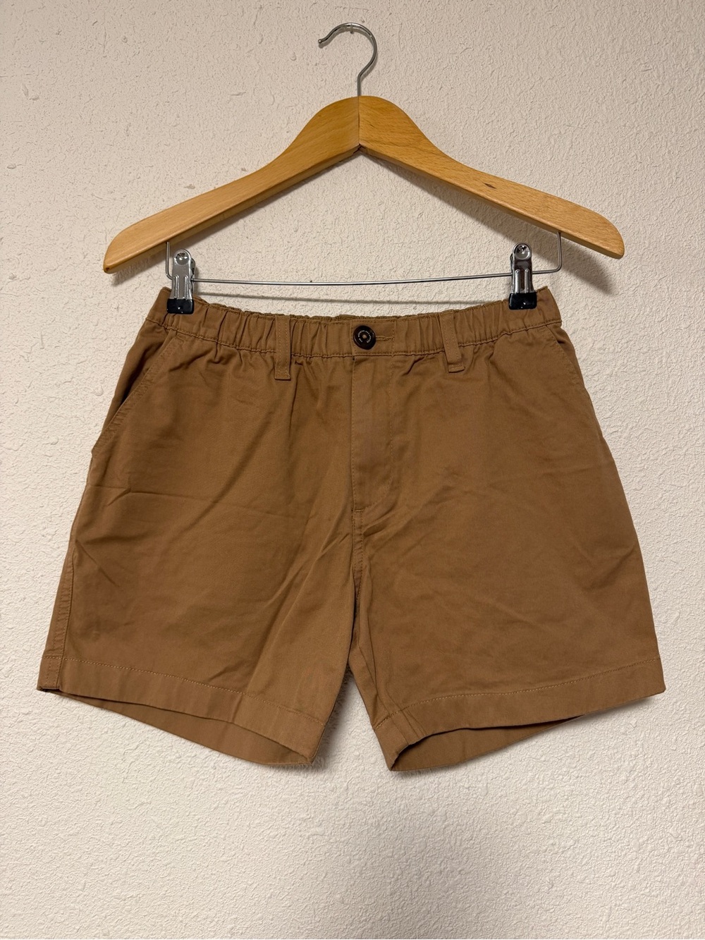 chubbies Men's Tan Flat-Front Cotton Shorts size small elastic waist